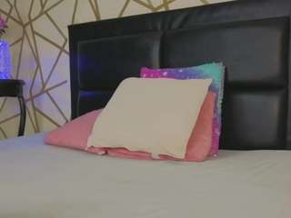 ashantie-millerk's CamSoda show and profile