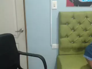 raaqueelinck's Live Sex Cam Show