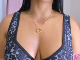 april-adamson Live Webcam on CamSoda