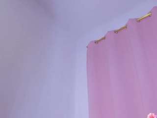 april-adamson Live Webcam on CamSoda