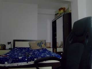 dedesibel1 Live Webcam on CamSoda