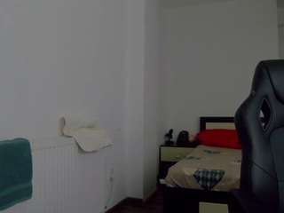 dedesibel1 Live Webcam on CamSoda