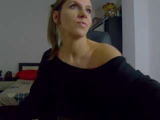 dedesibel1 Live Webcam on CamSoda