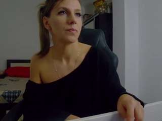 dedesibel1 Live Webcam on CamSoda