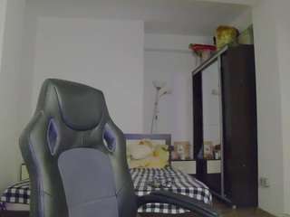 dedesibel1 Live Webcam on CamSoda