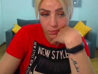 crazychrisy's Live Sex Cam Show