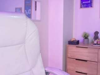  blue-hazel chat room
