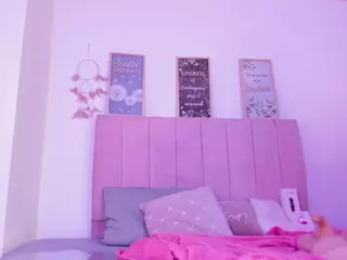 Blue-Hazel's Live Sex Cam Show