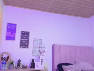 Blue-Hazel's Live Sex Cam Show