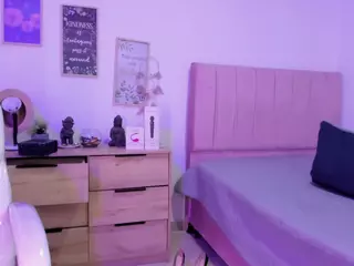 Blue-Hazel's Live Sex Cam Show