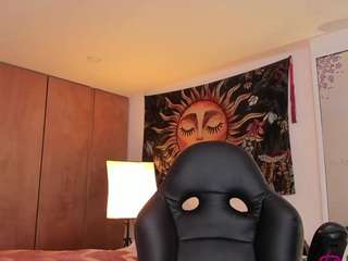 maeeve Live Webcam on CamSoda