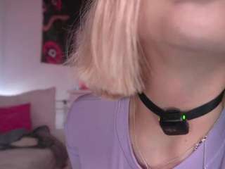 maeeve's CamSoda show and profile