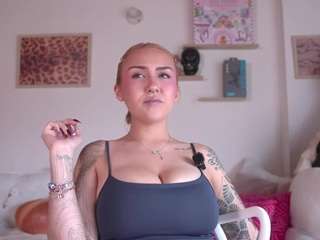 maeeve webcam
