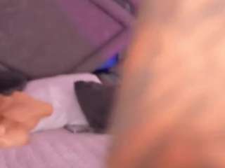 niiaa1's CamSoda show and profile