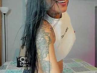 Live webcam model oh-sharon on Soda Cams