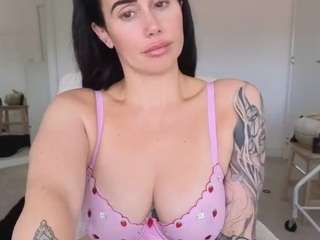 Offline cam show with Libbyloveheart