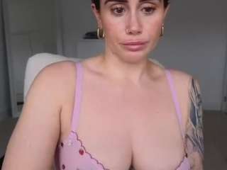 Libbyloveheart live cam preview