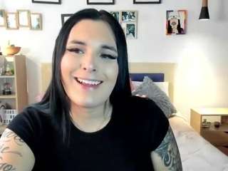 naty-pink Live Webcam on CamSoda