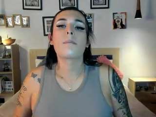 naty-pink Live Webcam on CamSoda