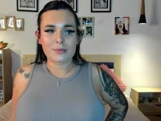 naty-pink live cam profile