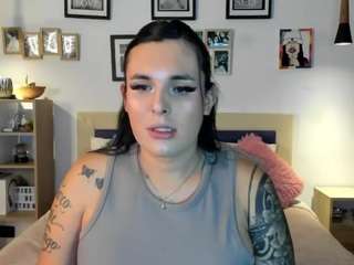 naty-pink Live Webcam on CamSoda