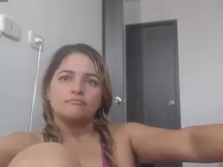 alannapussywet's Live Sex Cam Show