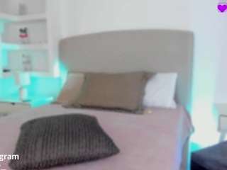 maddy-hot Live Webcam on CamSoda