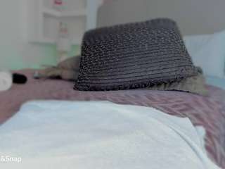 maddy-hot Live Webcam on CamSoda