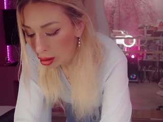 annie1ann Live Webcam on CamSoda