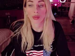 annie1ann Live Webcam on CamSoda