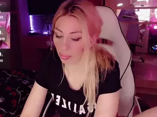 annie1ann's Live Sex Cam Show