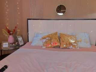 bellatip's CamSoda show and profile