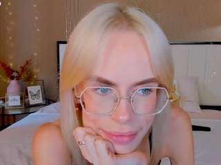 bellatip live webcam show