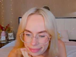 bellatip live webcam show