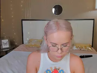 bellatip's Live Sex Cam Show