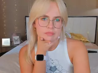 bellatip's Live Sex Cam Show