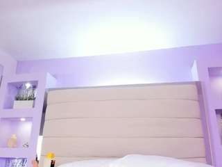 elizabeth-bree Live Webcam on CamSoda