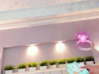 elizabeth-bree webcam