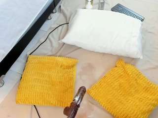 elizabeth-bree webcam