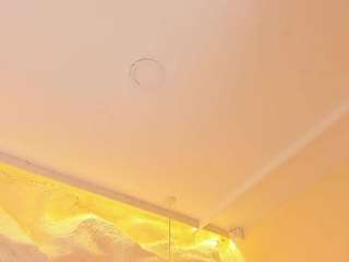 elizabeth-bree live cam profile