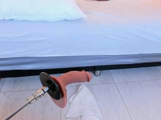 elizabeth-bree webcam