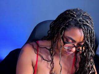 Yougirlebony