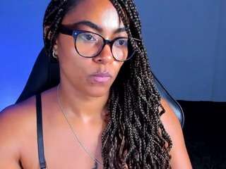 Yougirlebony