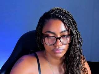Yougirlebony