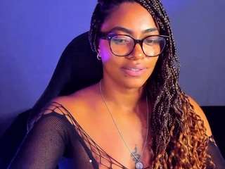 Yougirlebony