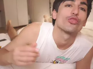 Bambi's Live Sex Cam Show