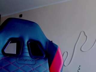 karoline1201 webcam model