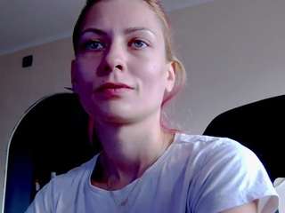 karoline1201 webcam