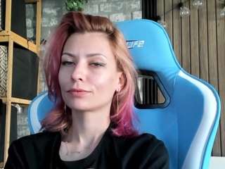 karoline1201 webcam