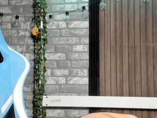 karoline1201 Live Webcam on CamSoda